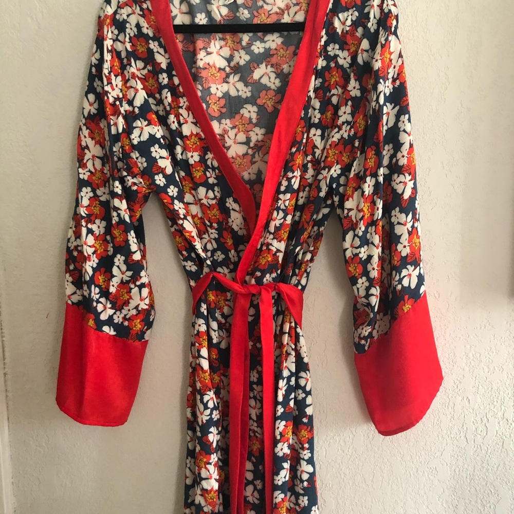 KIMONO